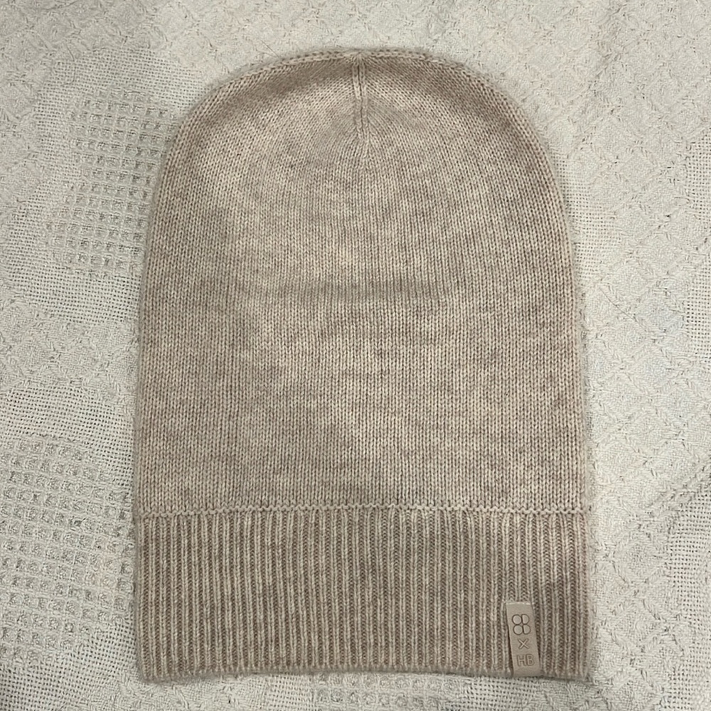 Sweaty Betty X Halle Berry Collab Beanie